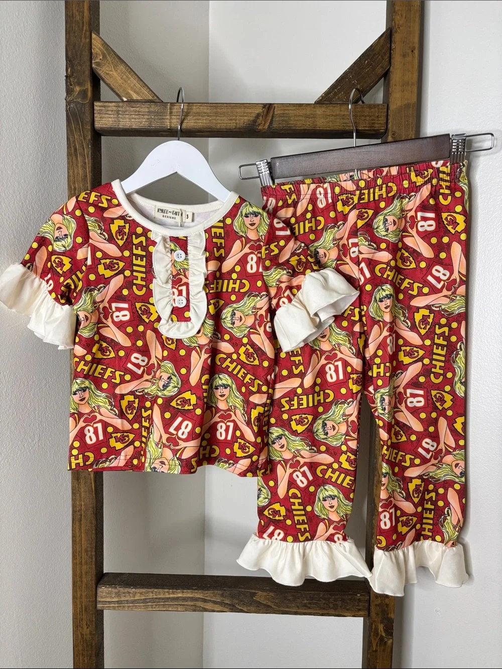 Taylor Swift Red Chiefs Graphic Set with Cream Ruffle Trim Size 3